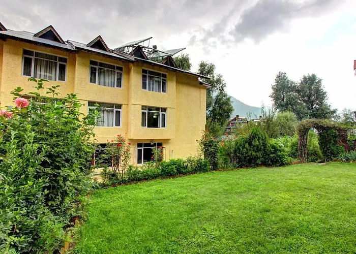 Khushboo Resorts Manali 